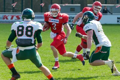 Cougars vs Kiel